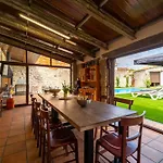 La Casa De Mi Madre Con Piscina Prázdninový dům *